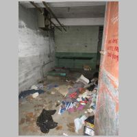 FB-inside-basement-inward+door-flash.jpg