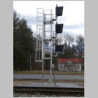 NS_ISLAND-FORD-nb-mast-side+IRJ.jpg