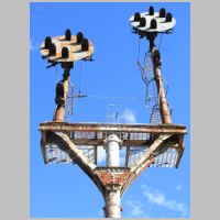 NS_LEWIS-RUN-nb-bracket-upper-below.jpg