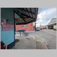 NoRTA_Carrolton-Carbar-sign+Carbarn-south-side-far.jpg