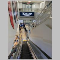 Amt_Pittsburgh-Sta-esclator-downward.jpg