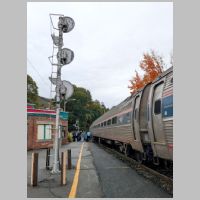 Amt_82983+Bellows-Falls-Sta-plat-NECR_BELLOWS-FALLS-nb-SL-mast-rear.jpg